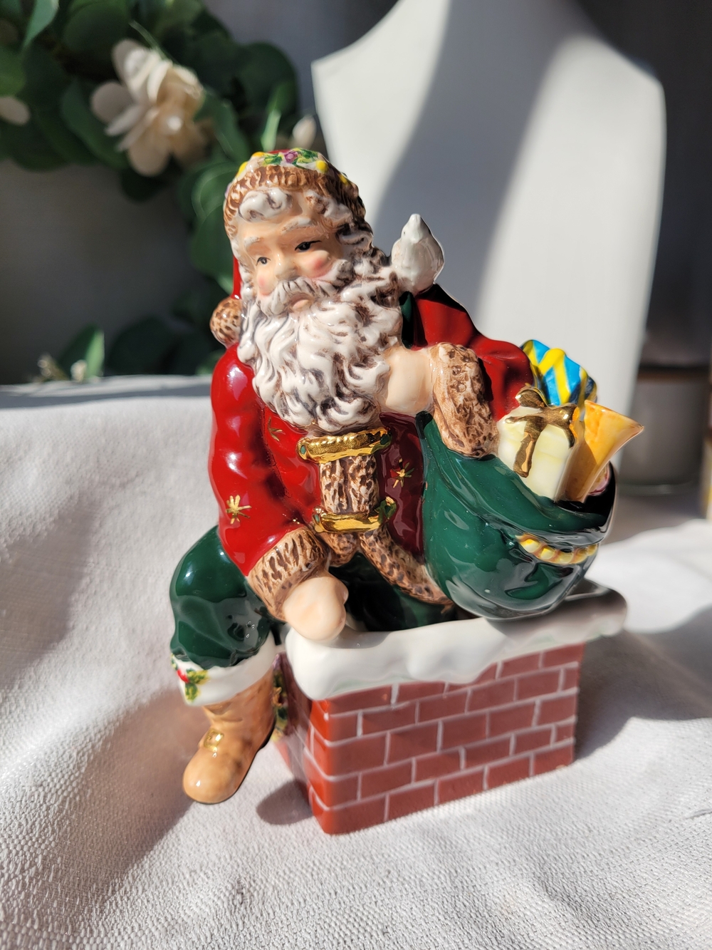 Waterford Holiday Heirlooms Ceramic Santa Votive Candle Holder